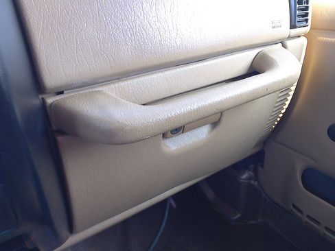 Used 2000 Jeep Wrangler SE image 15