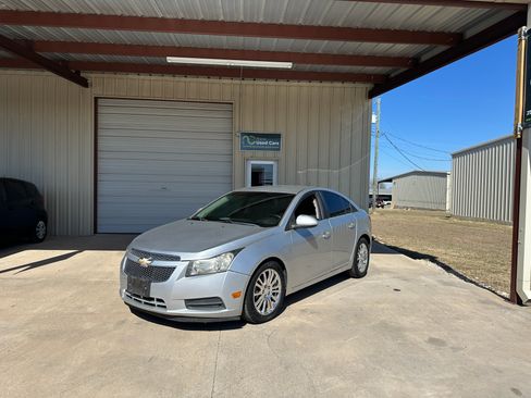 Used 2012 Chevrolet Cruze Eco image 1
