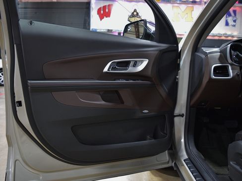 Used 2014 Chevrolet Equinox LTZ FWD image 29