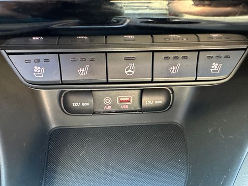 Used 2018 Kia Sportage EX image 11