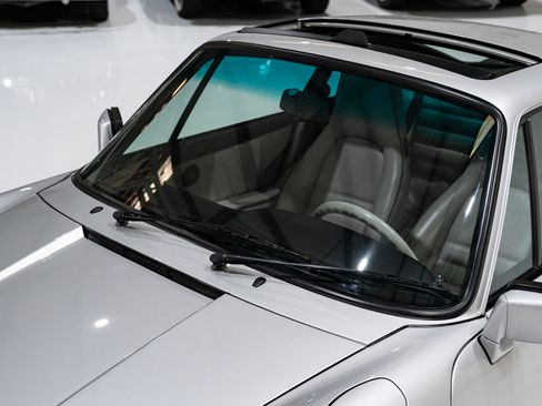 Used 1989 Porsche 911 Carrera image 40