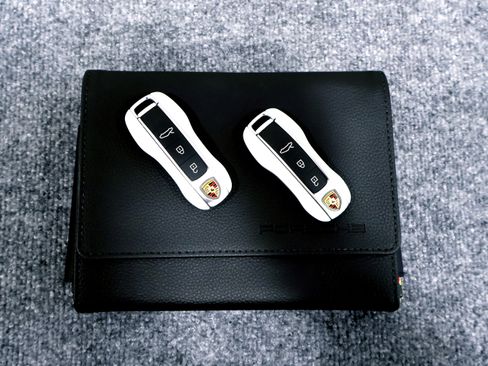 Used 2024 Porsche 911 Carrera 4S image 16