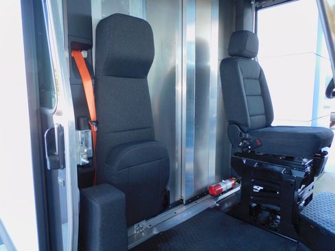 New 2025 Chevrolet Brightdrop 400 image 30