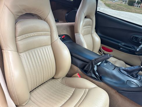 Used 2000 Chevrolet Corvette image 14