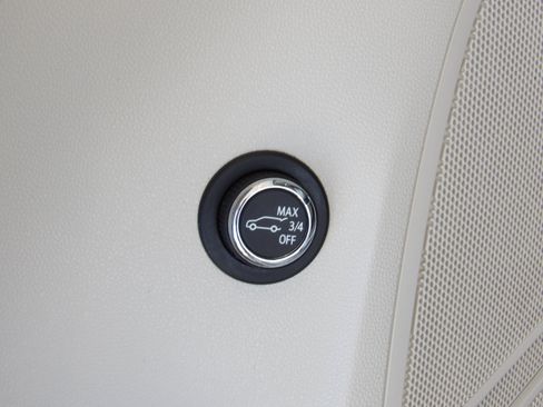 Used 2023 Buick Envision Essence image 20