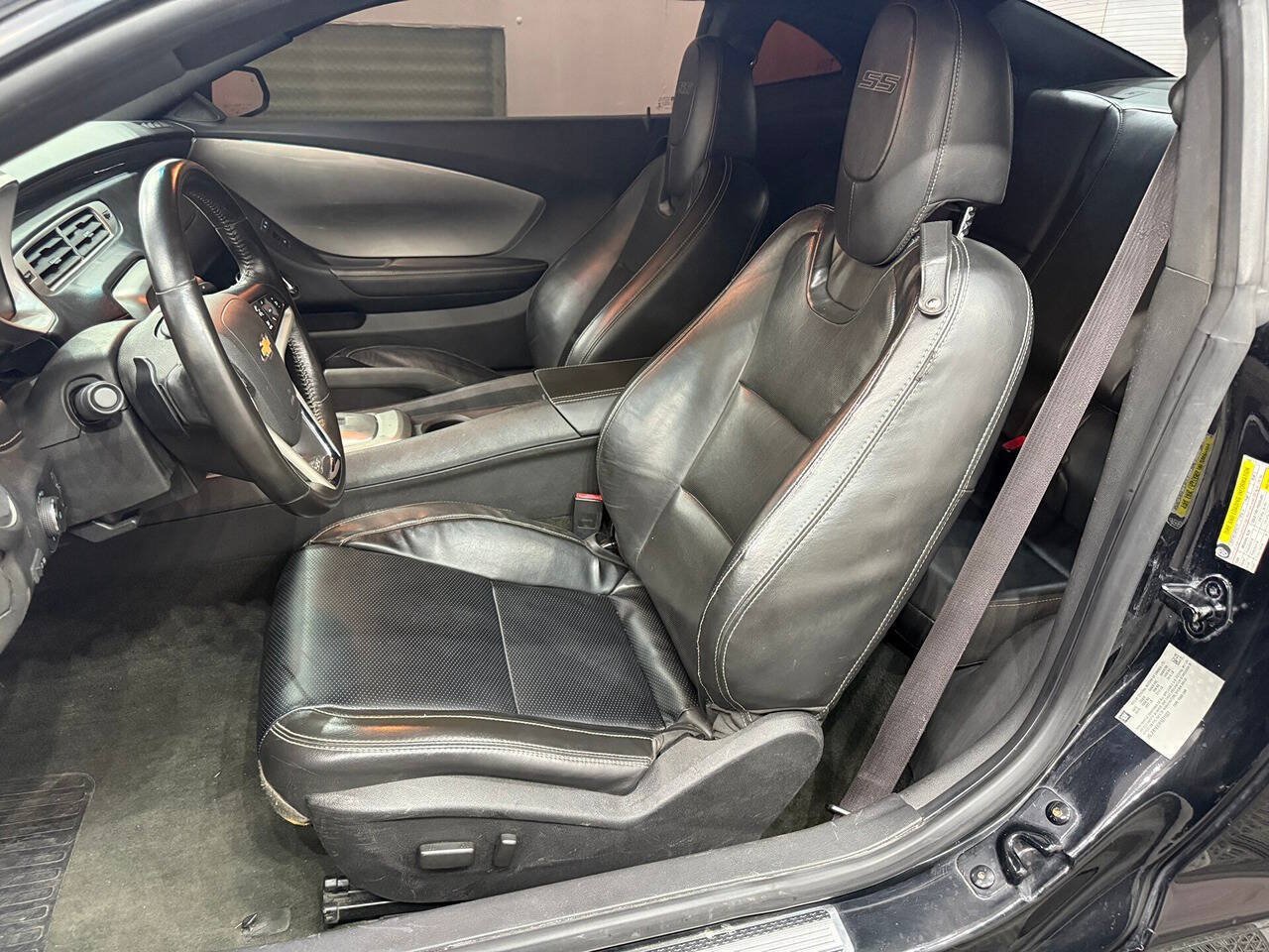 Used 2014 Chevrolet Camaro SS w/ RS Package RWD image 21