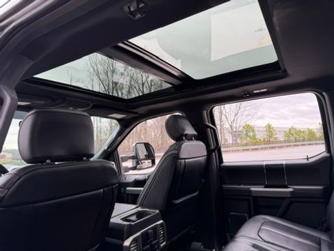 Used 2019 Ford F150 Platinum image 18