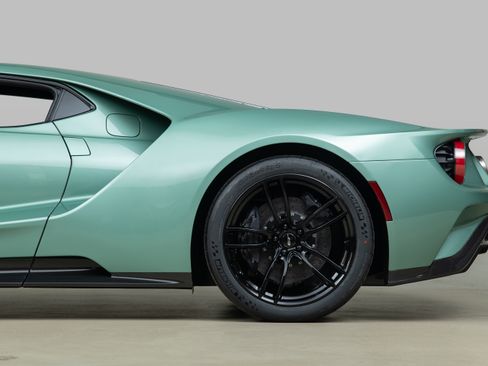 Used 2022 Ford GT RWD image 49
