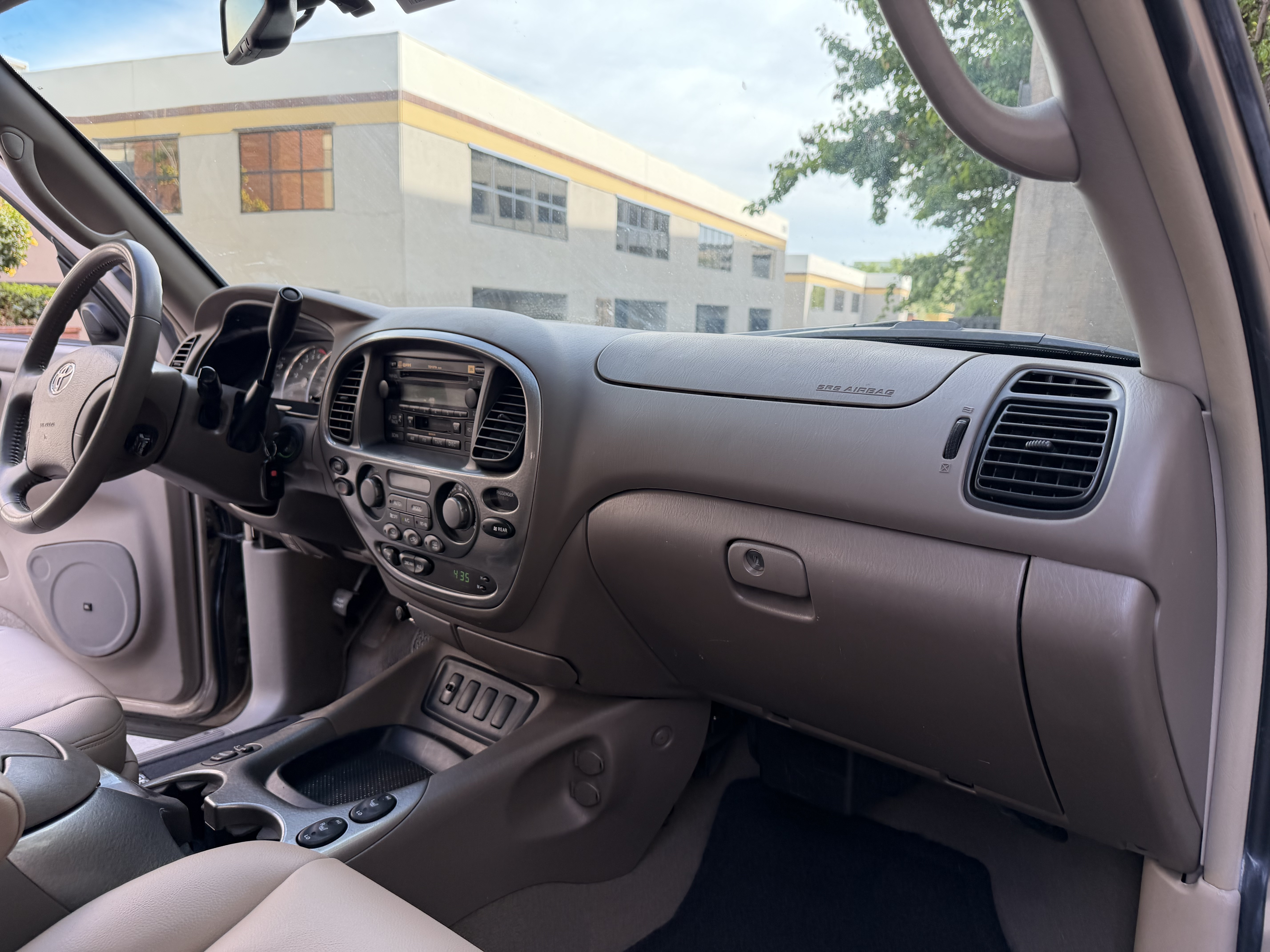 Used 2007 Toyota Sequoia Limited AWD/4WD image 29