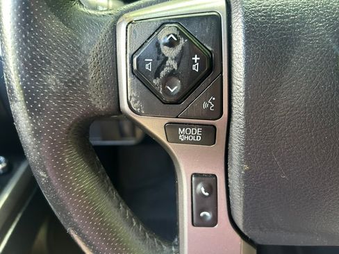 Used 2017 Toyota Tacoma 2WD Access Cab image 9