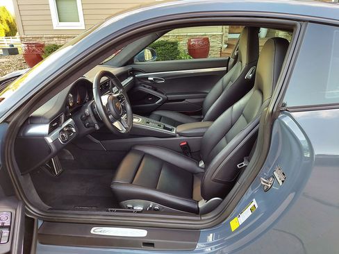 Used 2017 Porsche 911 Carrera 4S image 59