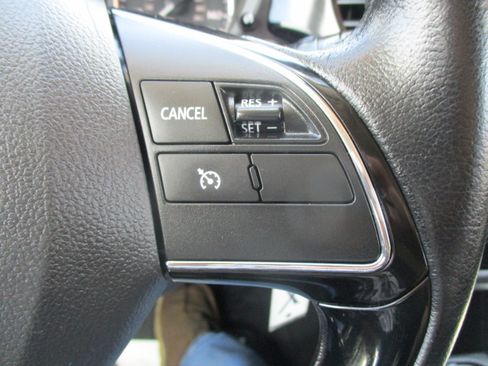 Used 2016 Mitsubishi Outlander 4WD ES image 30