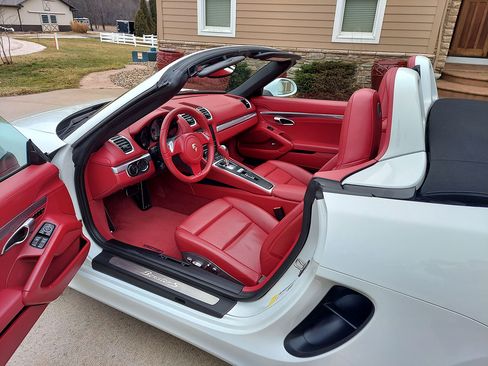 Used 2013 Porsche Boxster S image 36