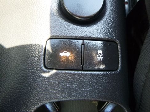 Used 2016 Chevrolet Sonic LT image 24