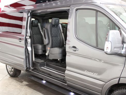 Used 2025 Ford Transit 150 Low Roof AWD image 4