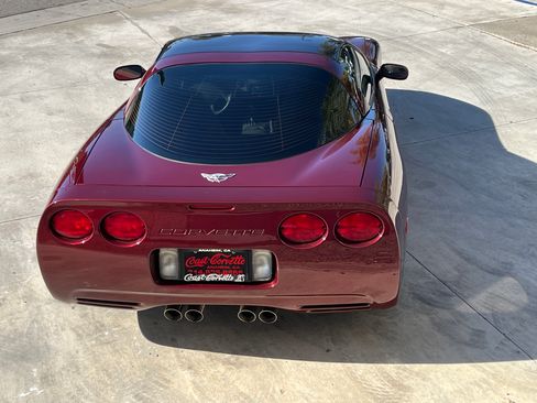 Used 2003 Chevrolet Corvette image 8