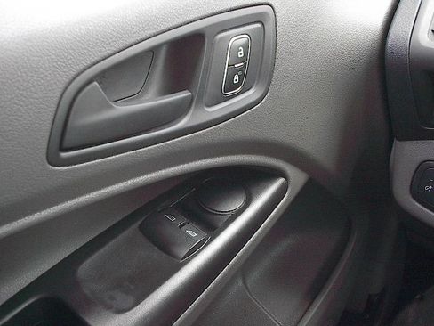 Used 2021 Ford Transit Connect XL FWD image 15
