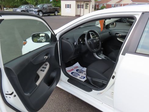 Used 2013 Toyota Corolla S image 11