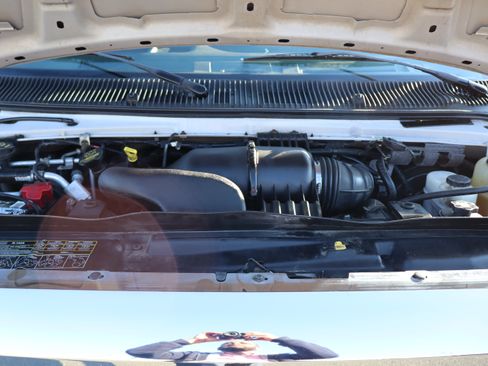 Used 2012 Ford E-350 and Econoline 350 XLT image 27