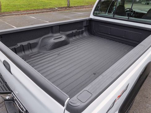 Used 1999 Ford F350 XLT image 24