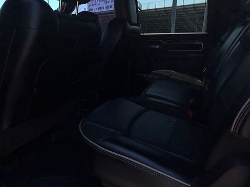 Used 2022 RAM 2500 4x4 Crew Cab Laramie image 12
