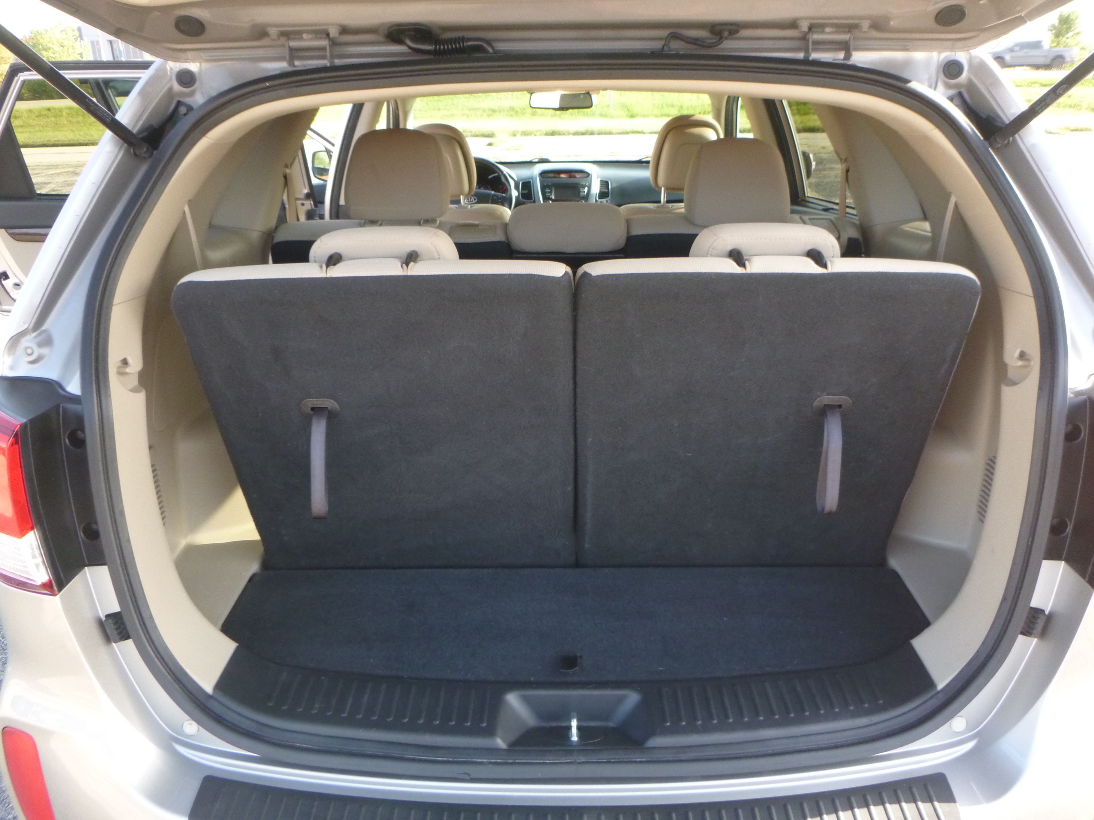 Used 2014 Kia Sorento FWD LX image 17