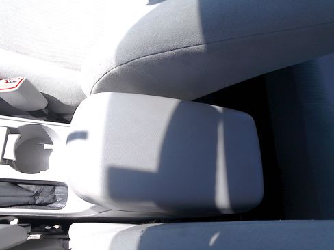 Used 2010 Toyota Corolla LE FWD image 22