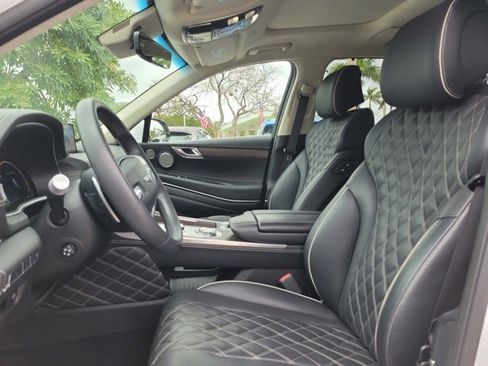 Used 2024 Genesis GV80 3.5T Prestige image 19