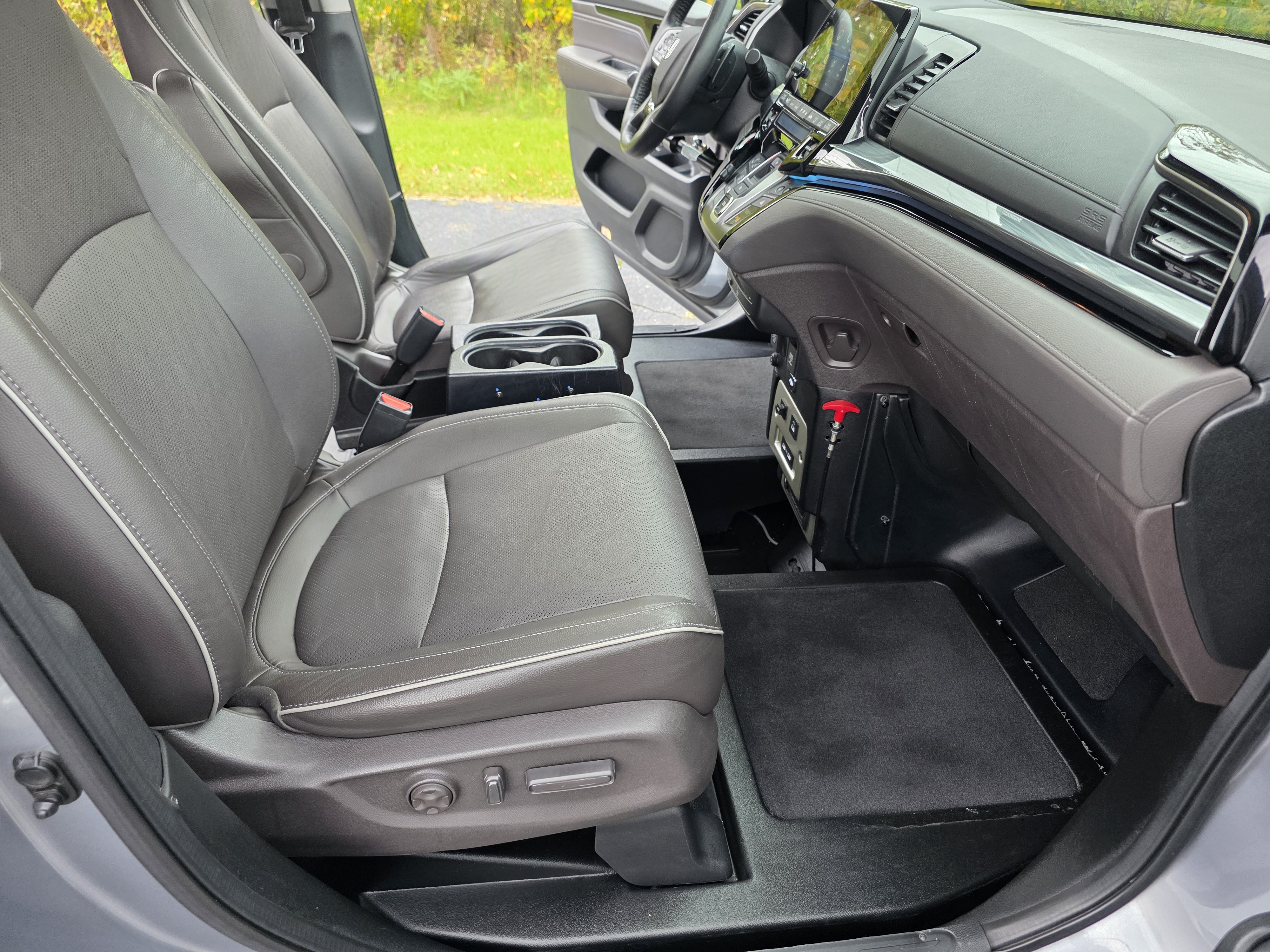 Used 2021 Honda Odyssey Elite image 13