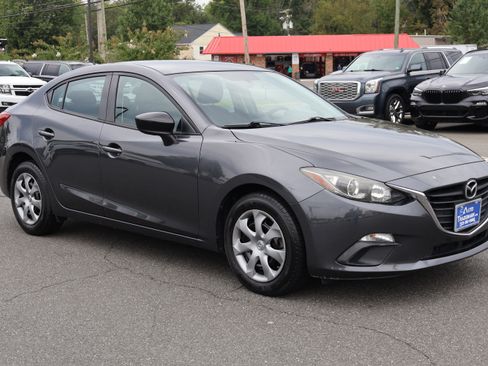 Used 2015 MAZDA MAZDA3 i SV image 10