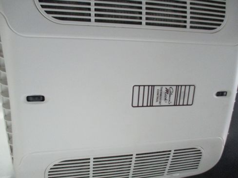 Used 2022 Mercedes-Benz Sprinter 4x4 2500 144 Cargo image 29
