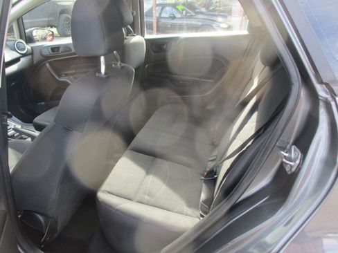 Used 2019 Ford Fiesta SE image 19