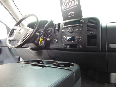 Used 2013 Chevrolet Silverado 1500 LT image 23