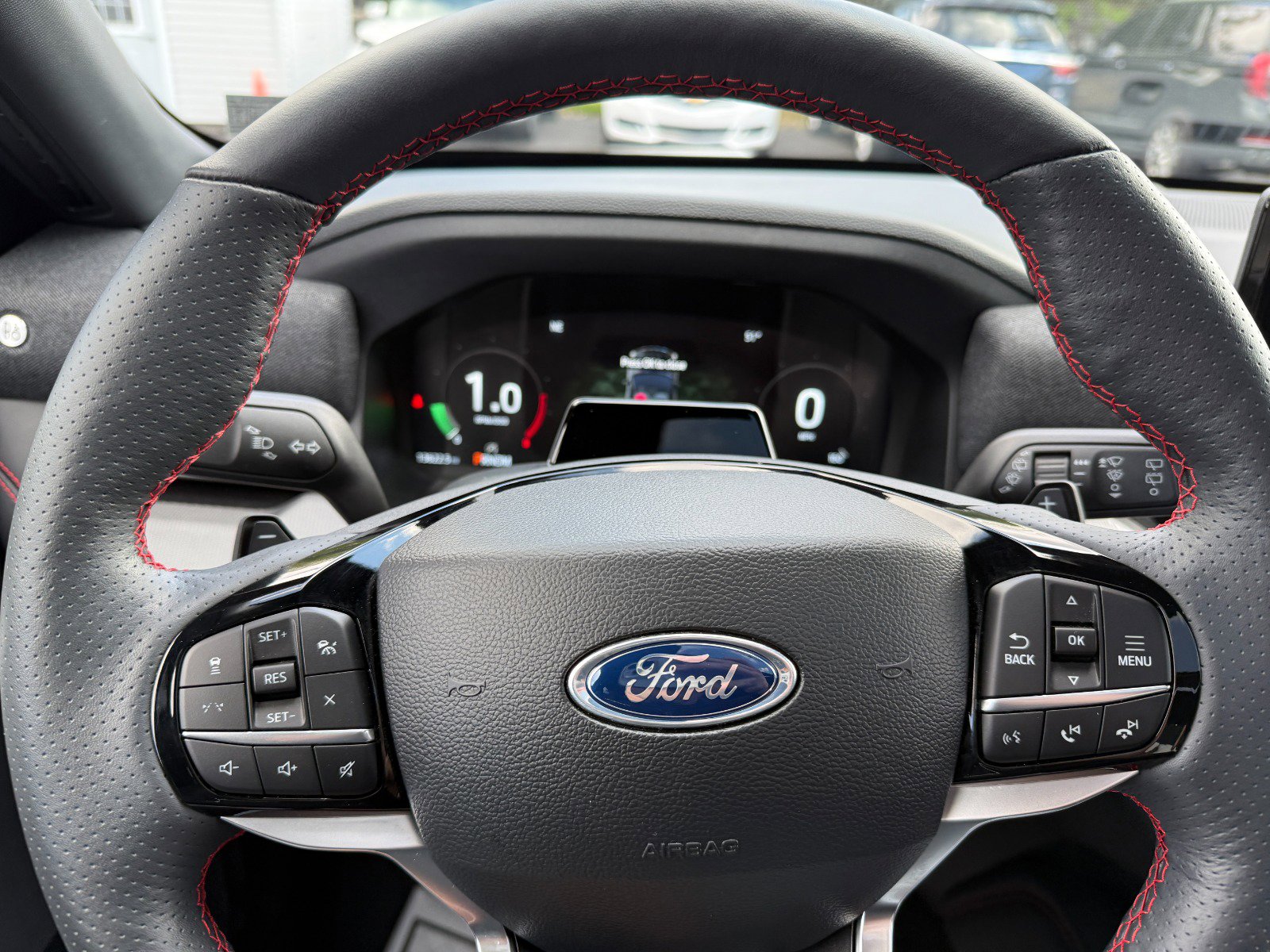 Used 2025 Ford Explorer ST AWD/4WD image 29