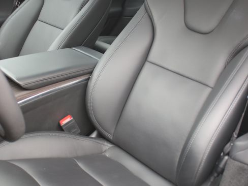 Used 2023 Tesla Model S image 6