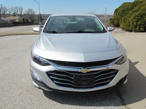 Used 2022 Chevrolet Malibu LS image 7