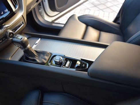 Used 2019 Volvo XC60 T6 Inscription image 56