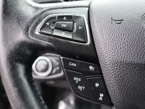 Used 2019 Ford Escape Titanium image 22