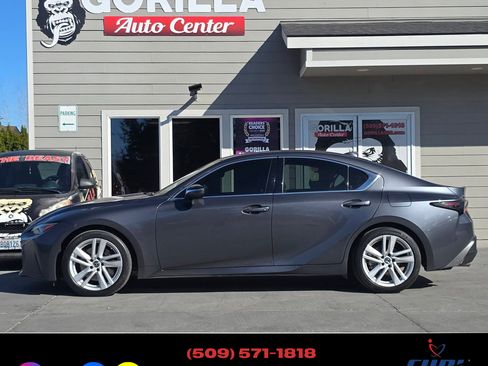 Used 2021 Lexus IS 300 image 4