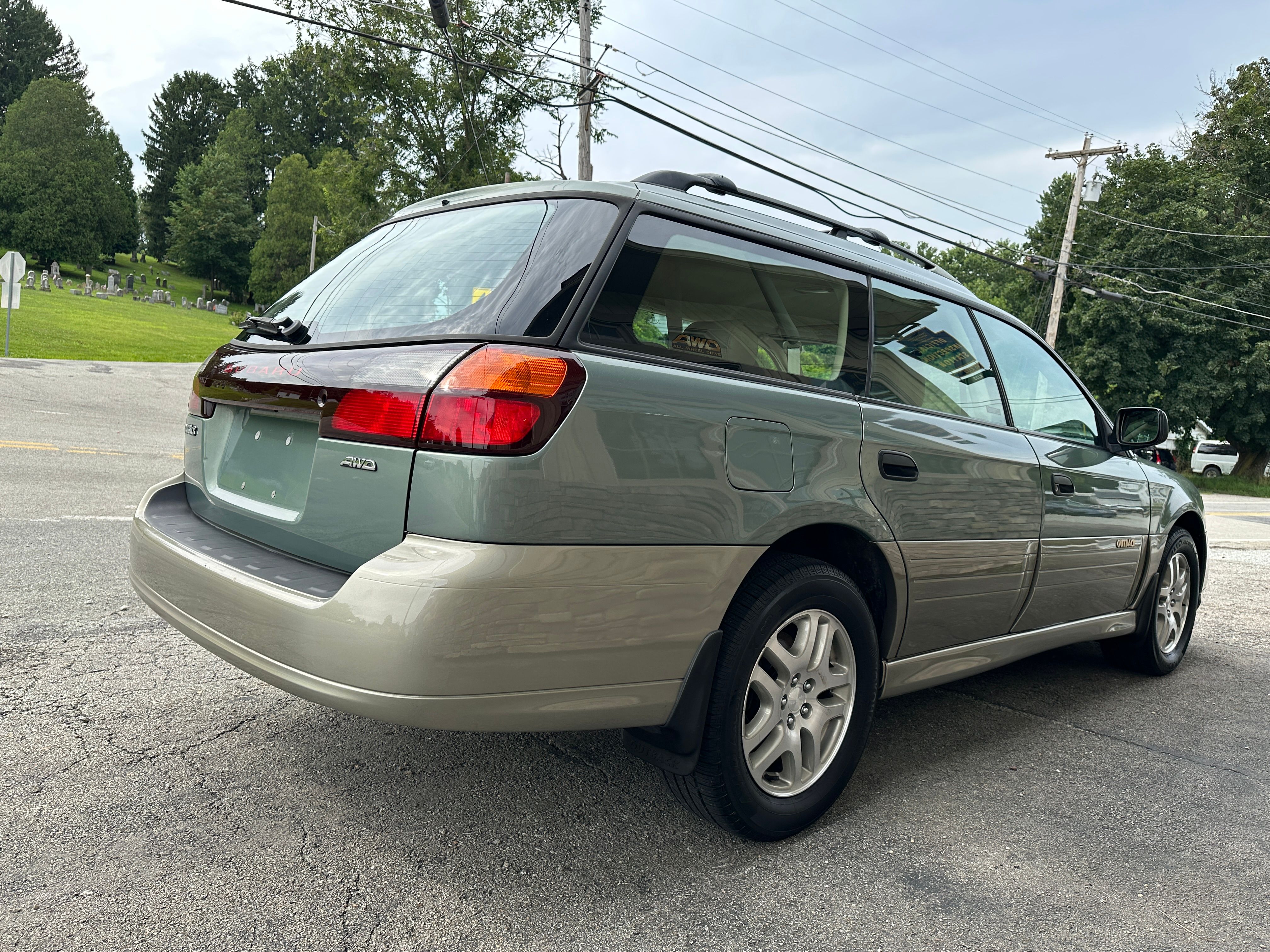 Used 2004 Subaru Outback Wagon AWD/4WD image 4
