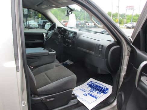 Used 2007 Chevrolet Silverado 1500 2WD Regular Cab LT image 21