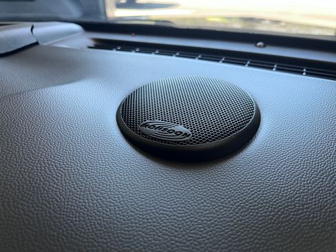 Used 2006 Pontiac Grand Prix GXP image 3