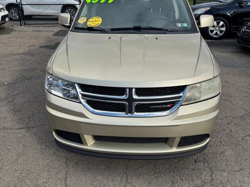 Used 2011 Dodge Journey AWD Mainstreet image 1