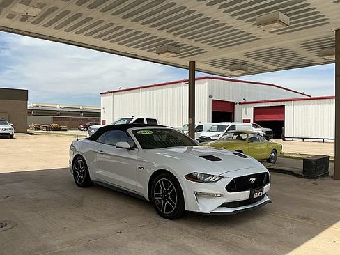 Used 2019 Ford Mustang GT Premium Convertible 2D RWD image 3