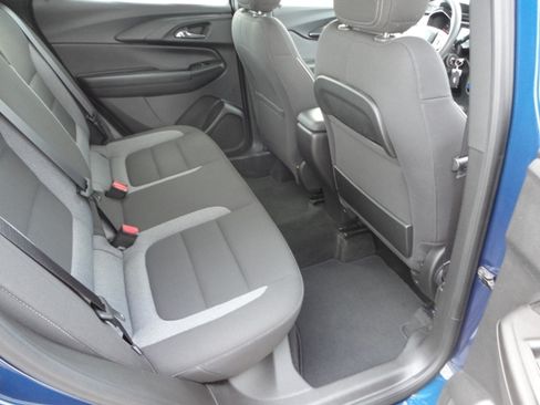 Used 2021 Chevrolet TrailBlazer LS AWD/4WD image 20