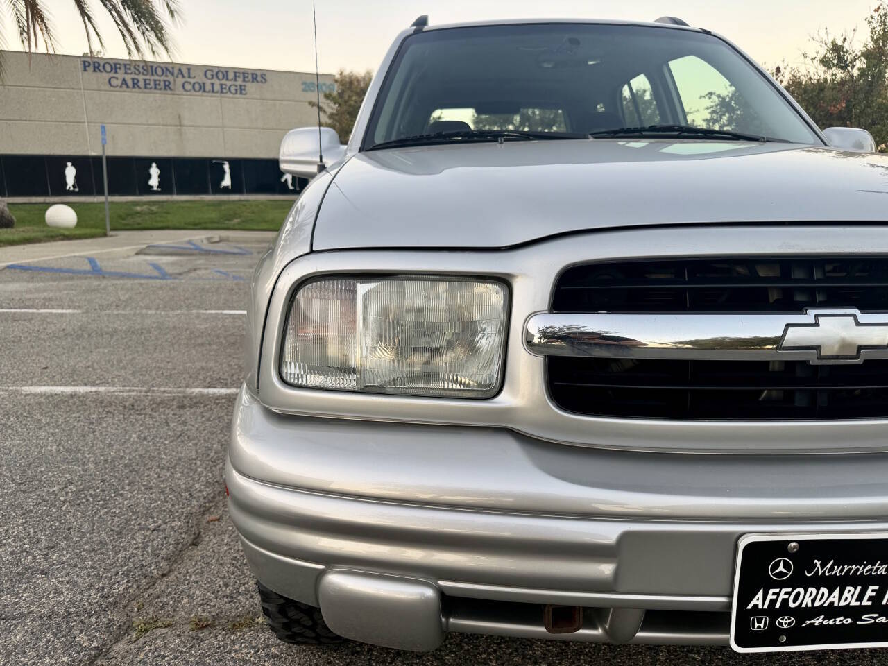 Used 2004 Chevrolet Tracker 4WD LT image 45