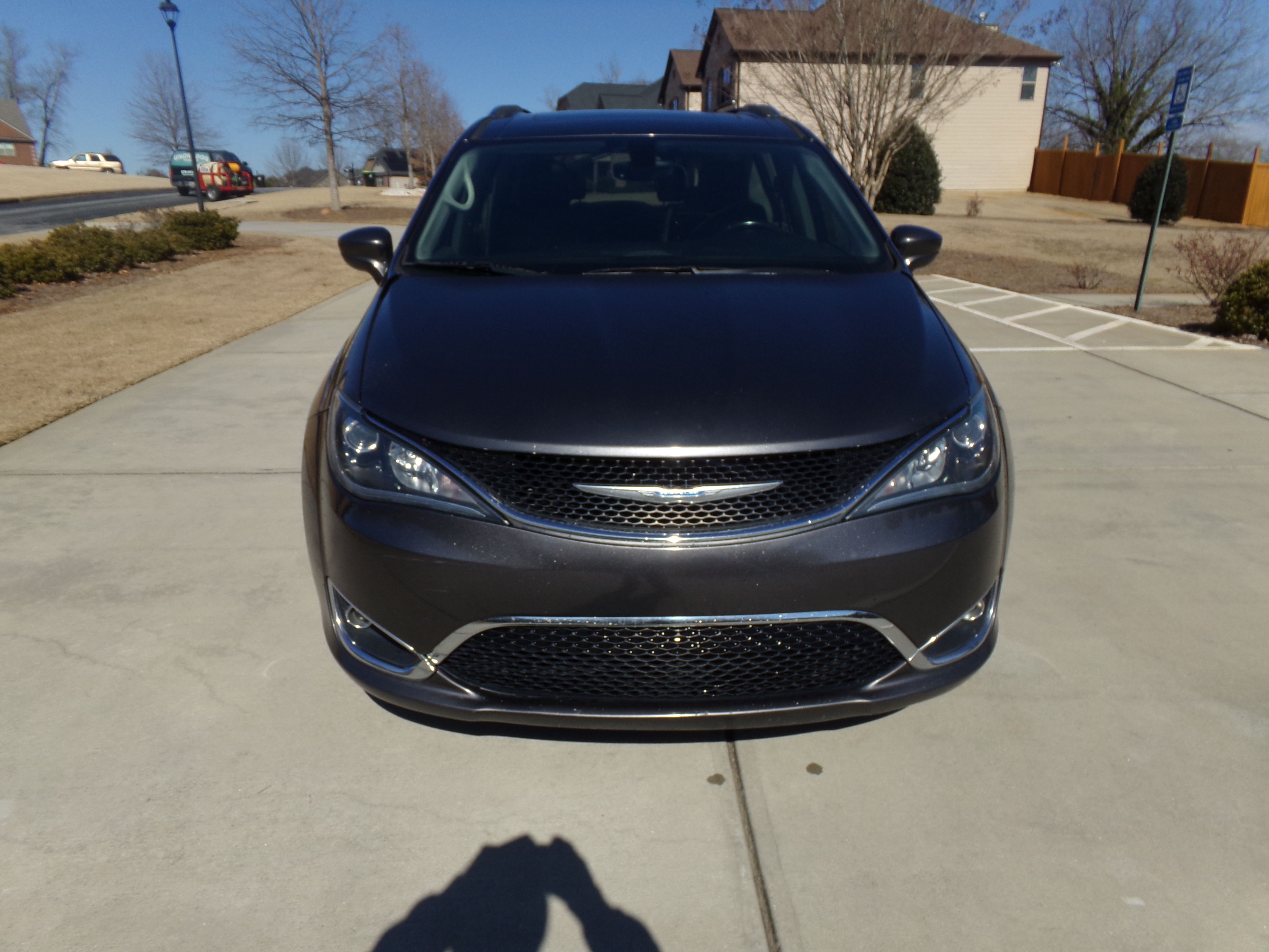 Used 2018 Chrysler Pacifica Touring-L Plus FWD image 6