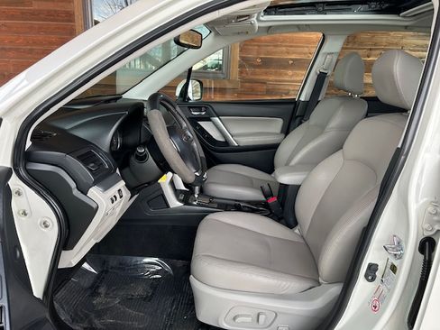 Used 2015 Subaru Forester 2.5i Limited image 11