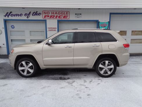 Used 2015 Jeep Grand Cherokee Overland image 3