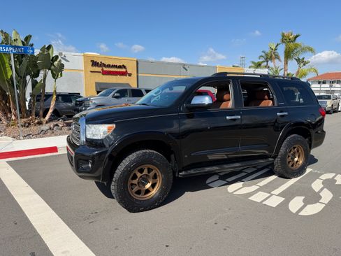 Used 2016 Toyota Sequoia Platinum image 15